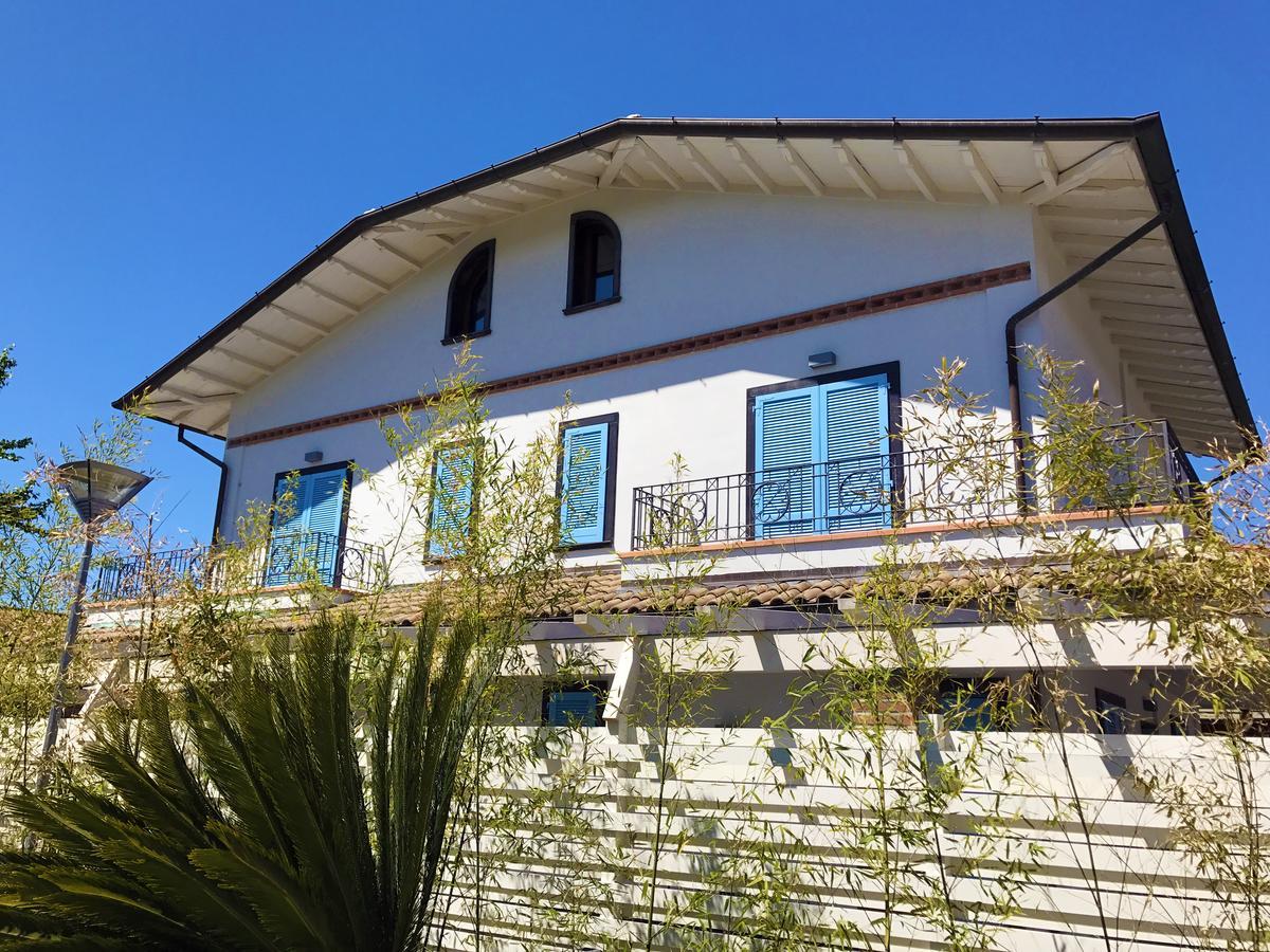 Cytrus Rooms Marina di Massa Luaran gambar